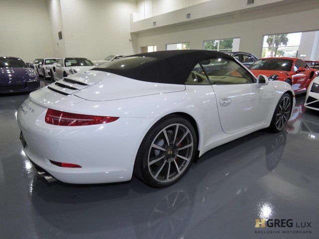 2014 Porsche 911 (White/Luxor Beige)