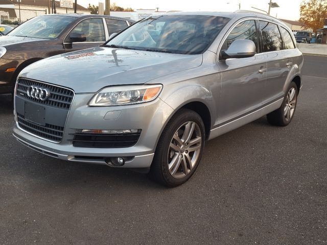 2007 Audi Q7 (Gray/Black)