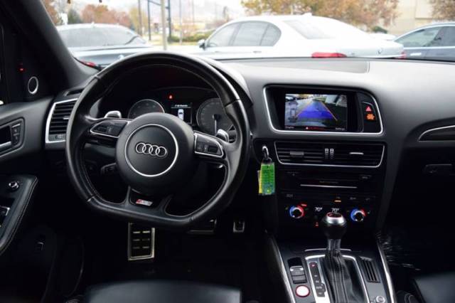 2015 Audi SQ5 (Black/Black)
