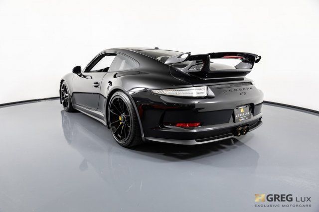 2016 Porsche 911 (Black/Black)