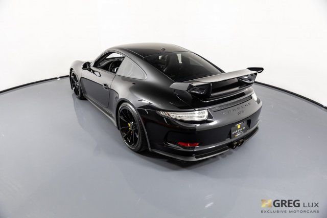 2016 Porsche 911 (Black/Black)