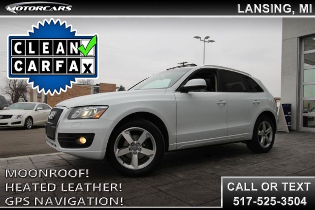 2012 Audi Q5 (White/Black)