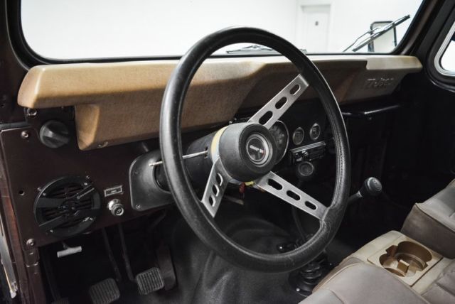 1980 Jeep CJ (Brown/Brown)