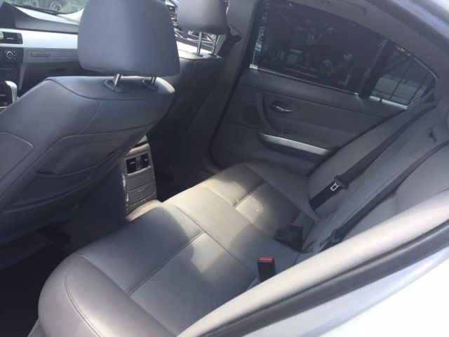 2007 BMW 3-Series (Silver/Gray)