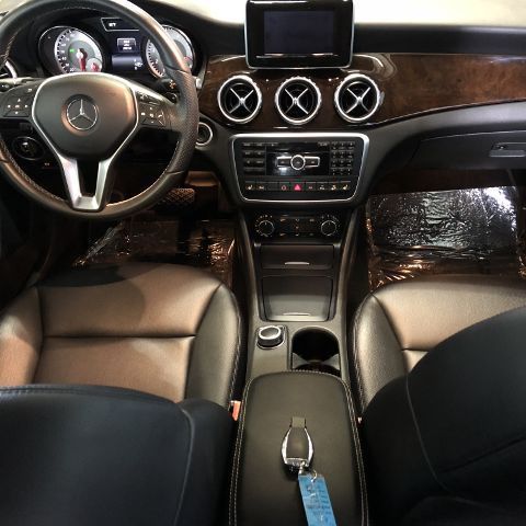 2015 Mercedes-Benz GLA-Class (Gray/Black)
