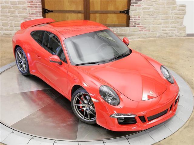 2015 Porsche 911 (Red/Black)
