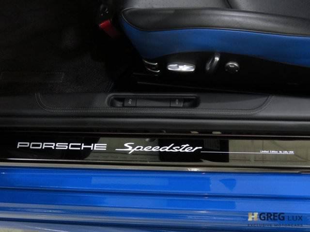 2011 Porsche 911 (Blue/Black)