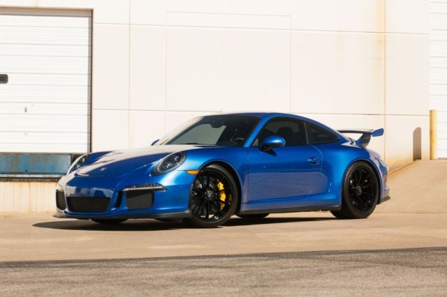 2016 Porsche 911 (Sapphire Blue Metallic/Black)