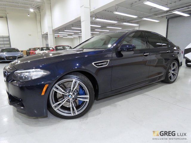 2014 BMW M5 (Blue/Silver)