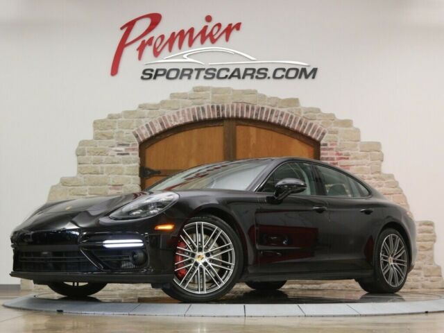 2018 Porsche Panamera (Black/Black)