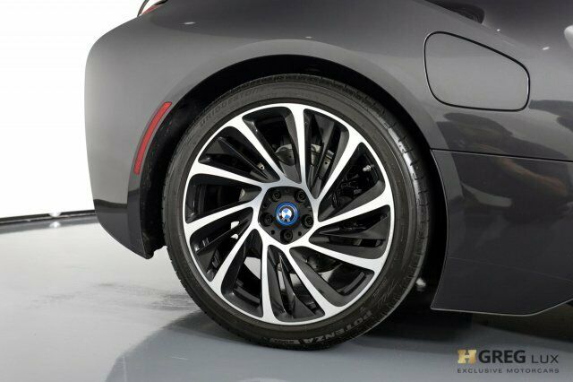 2015 BMW i8 (Gray/Gray)