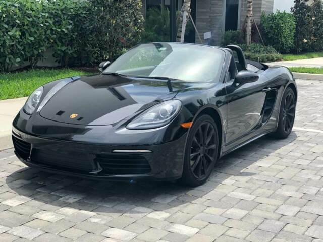 2017 Porsche Boxster (Black/Black)