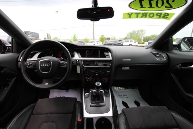 2011 Audi A5 (Black/Black)
