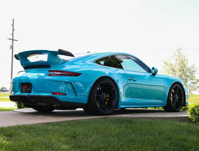2018 Porsche 911 (Blue/Black)