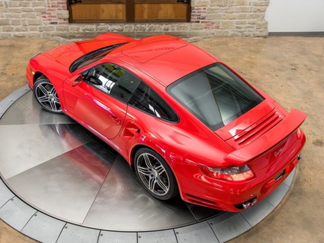 2007 Porsche 911 (Red/Black)