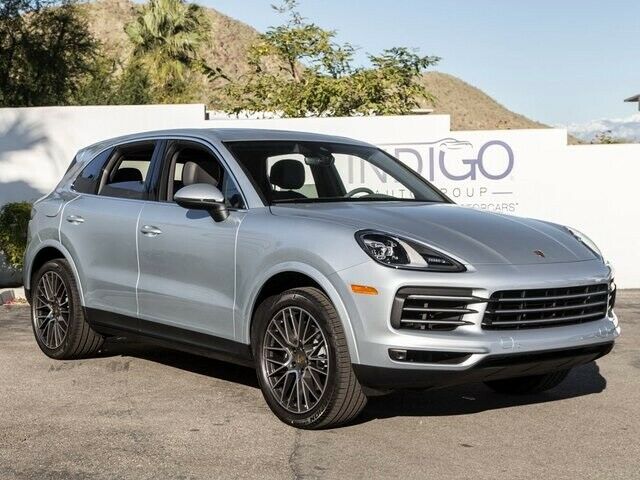 2019 Porsche Cayenne (Black/Gray)