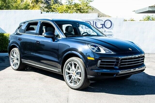 2019 Porsche Cayenne (Blue/Gray)