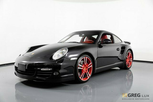 2012 Porsche 911 (Black/Red)