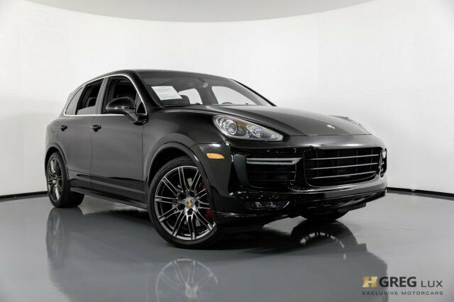 2016 Porsche Cayenne (Black/Black)