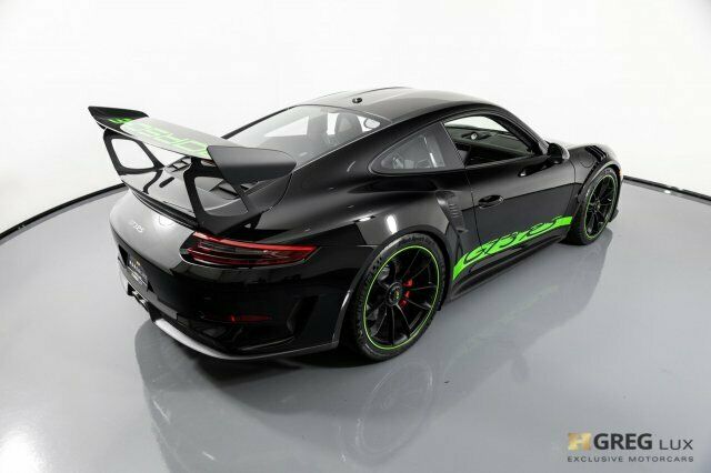 2019 Porsche 911 (Black/Black)