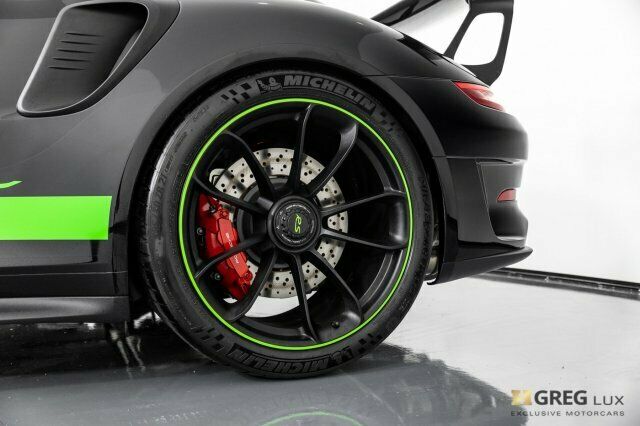 2019 Porsche 911 (Black/Black)