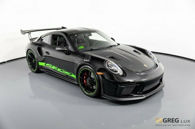 2019 Porsche 911 (Black/Black)