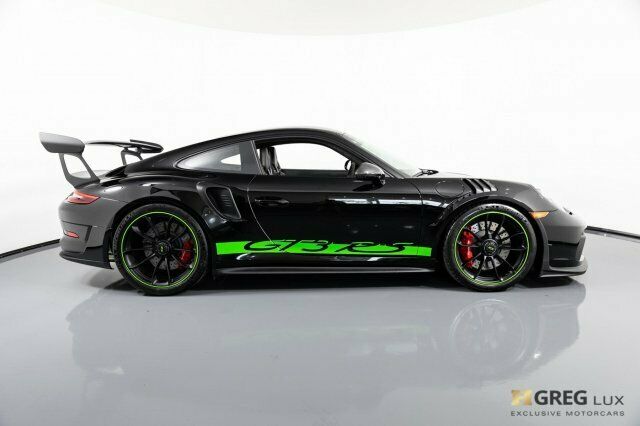 2019 Porsche 911 (Black/Black)