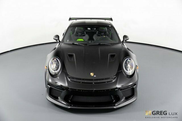 2019 Porsche 911 (Black/Black)