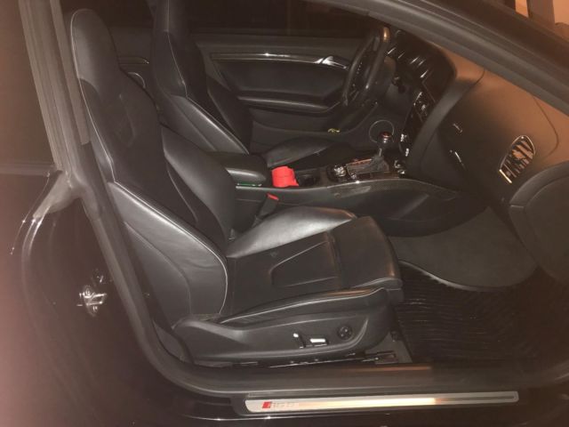 2013 Audi RS5 (Black/Black)