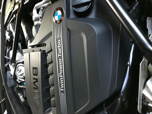 2013 BMW 5-Series (White/Black)