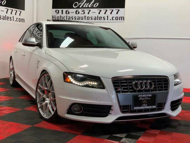 2011 Audi S4 (White/Red)