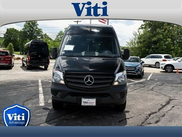 2017 Mercedes-Benz Sprinter Crew (Black/Black)