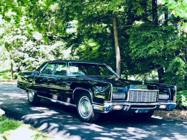 1972 Lincoln Continental (Black/Blue)