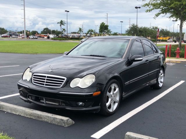 2007 Mercedes-Benz C-Class (Black/Black)