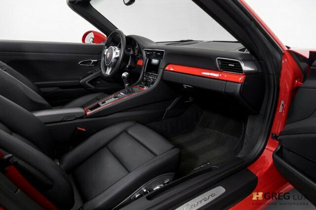 2013 Porsche 911 (Red/Black)