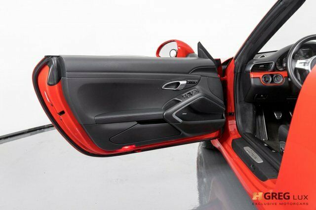 2013 Porsche 911 (Red/Black)