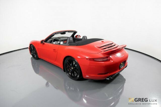 2013 Porsche 911 (Red/Black)