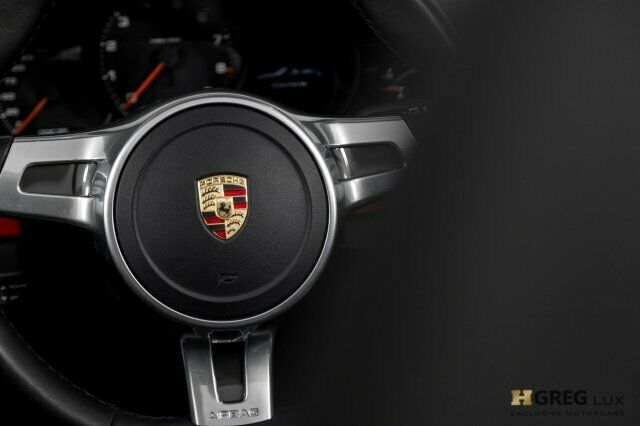 2013 Porsche 911 (Red/Black)