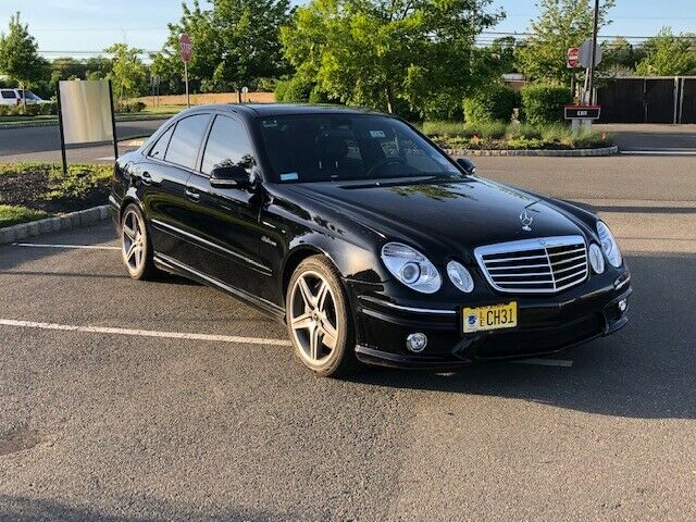 2007 Mercedes-Benz E-Class (Black/Black)