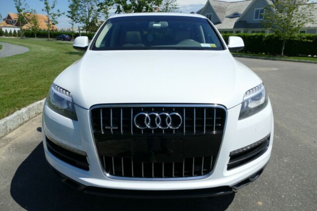 2013 Audi Q7 (White/Tan)