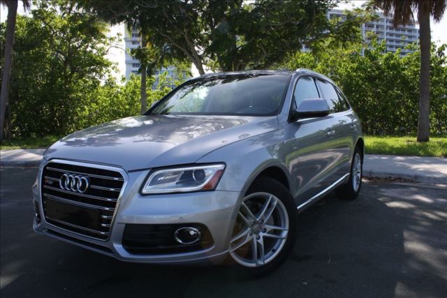 2016 Audi Q5 (Silver/Black)