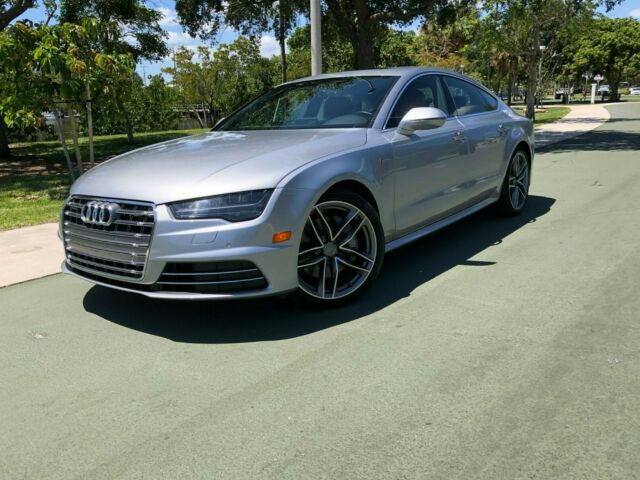 2016 Audi A7 (Silver/Black)