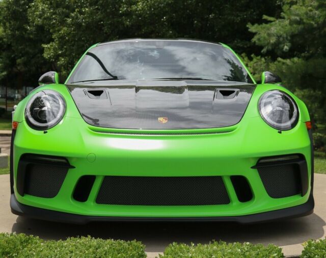2019 Porsche 911 (Green/Black)