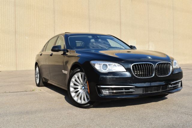 2013 BMW 7-Series (Black/Black)