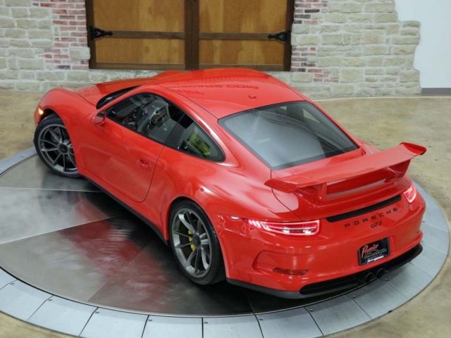 2014 Porsche 911 (Red/Black)