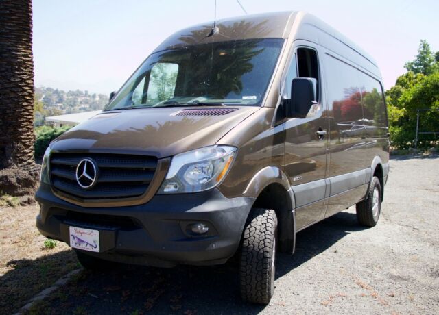 2016 Mercedes-Benz Sprinter (Brown/Black)