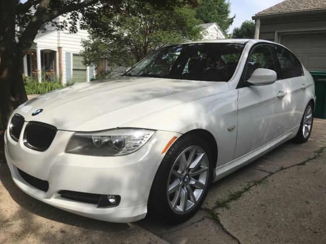 2009 BMW 3-Series (White/Brown)