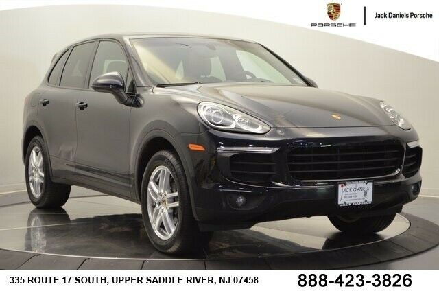 2018 Porsche Cayenne (Blue/Black)