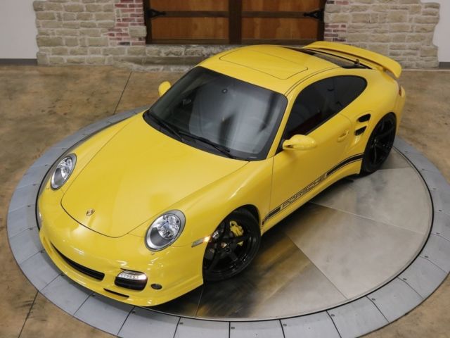 2007 Porsche 911 (Yellow/Black)
