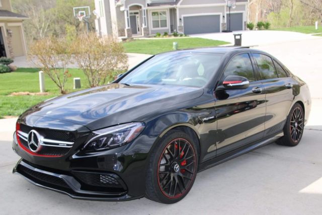 2015 Mercedes-Benz C-Class (Black/Black)